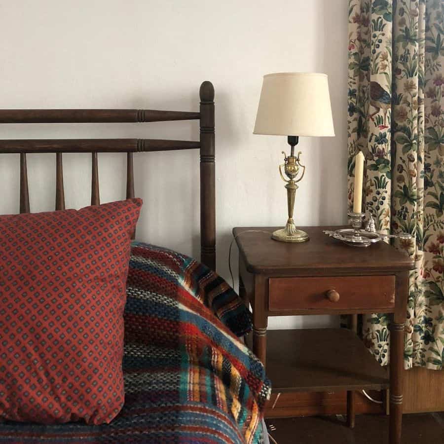 antique vintage bedroom ideas