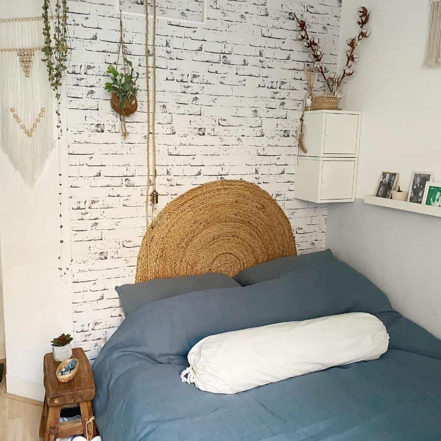 brick wallpaper small bedroom blued bed 