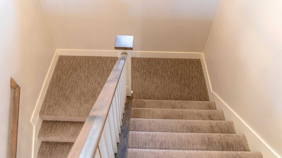 gray stairway carpet best carpet for stairs
