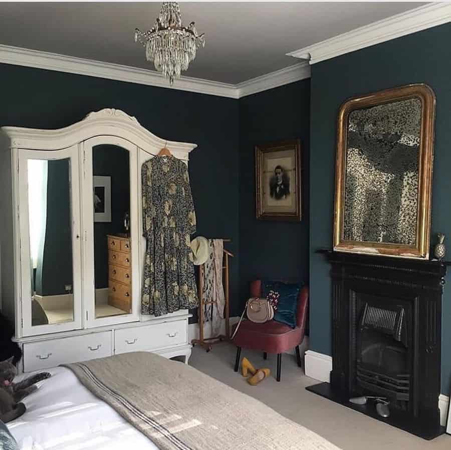 dark green vintage bedroom chandelier