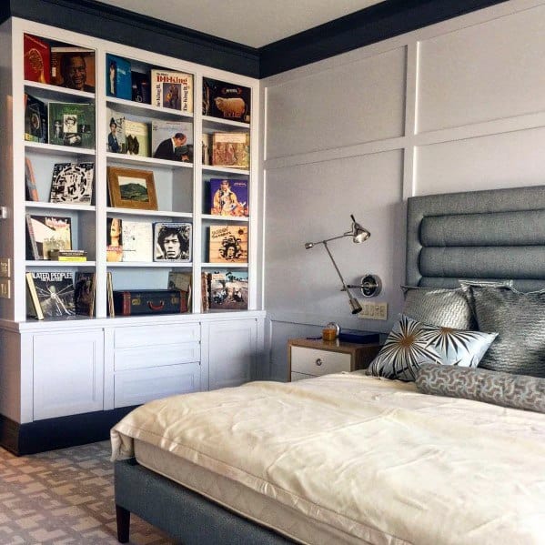 modern bedroom with book shelf 
