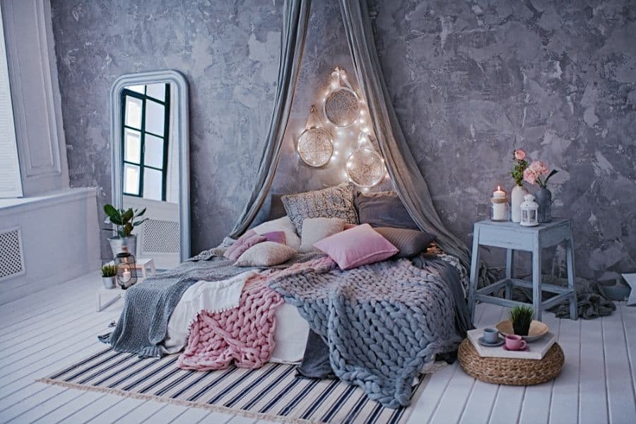 61 Romantic Bedroom Ideas