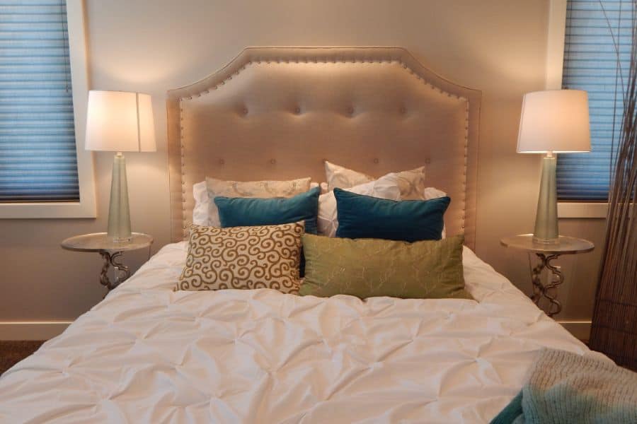 beige bedroom 