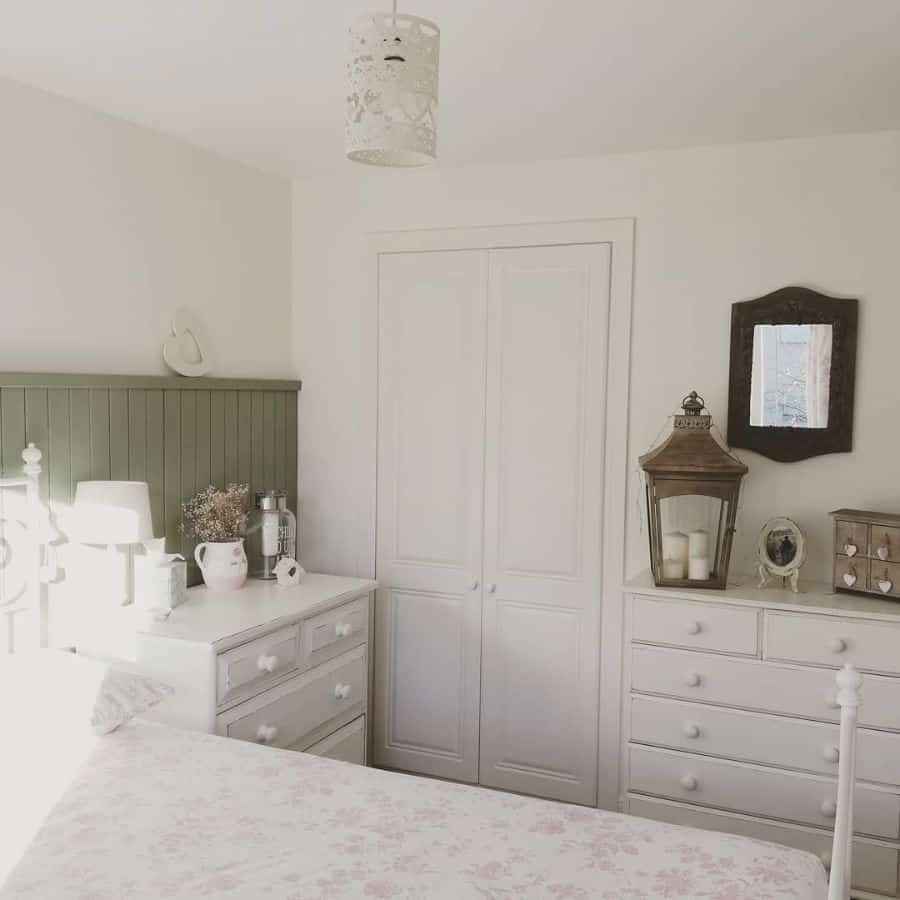 white shabby chic vintage bedroom 
