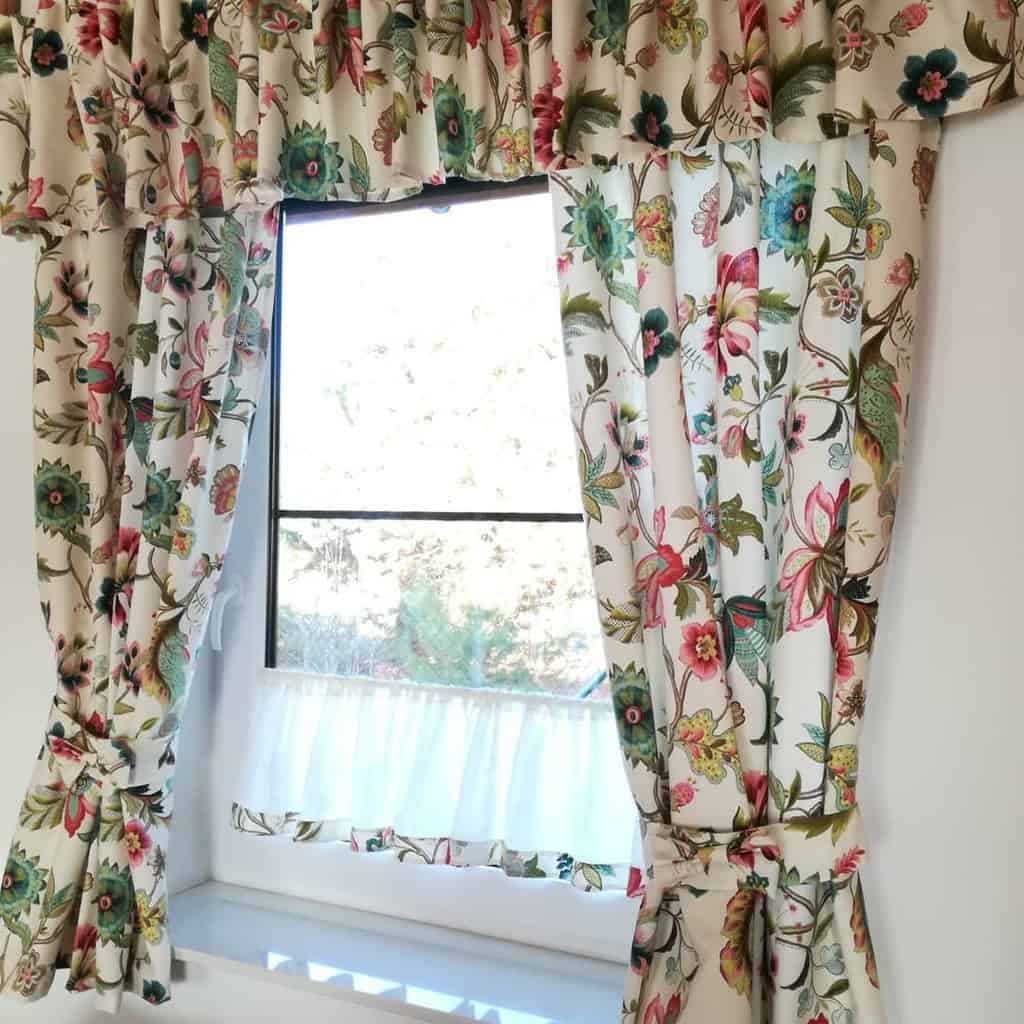 colorful floral pattern curtains 