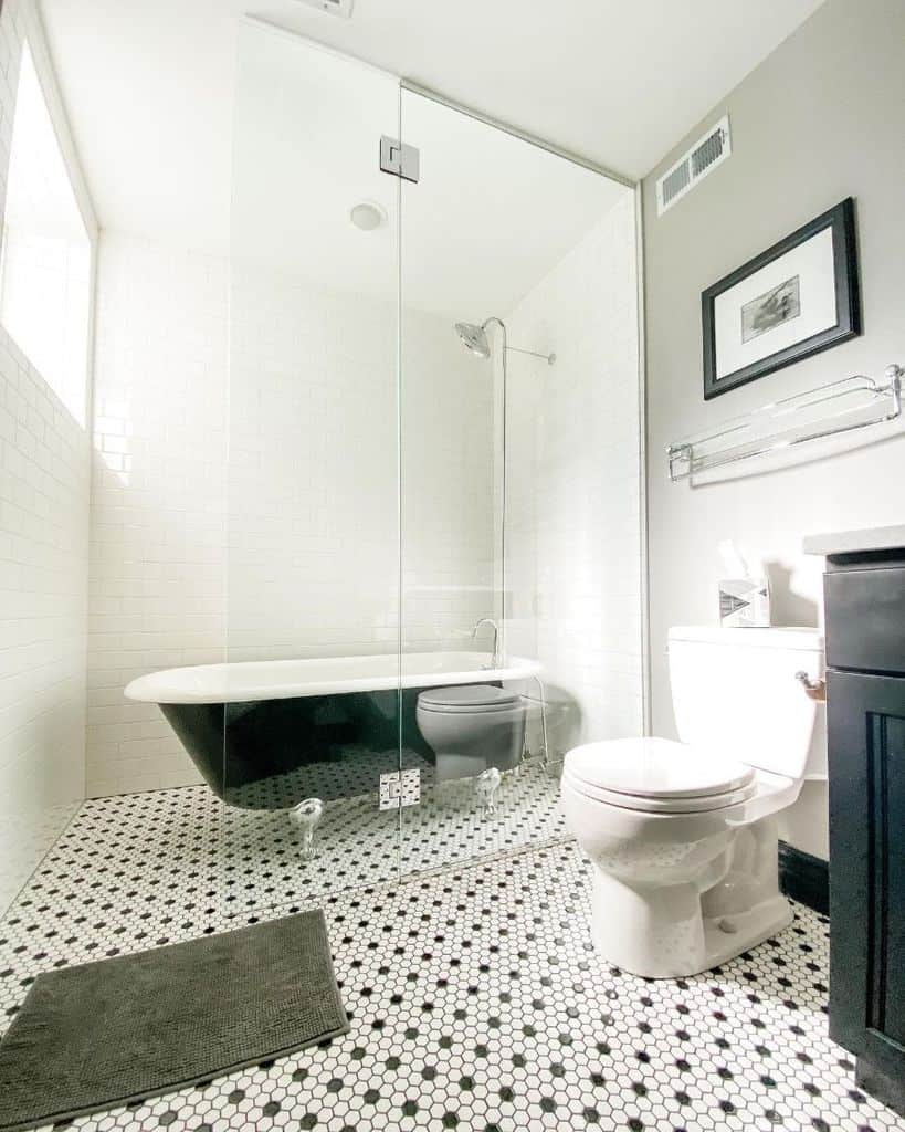 country style black and white bathroom