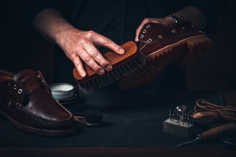 8 Best Shoe Shine Kits for Men