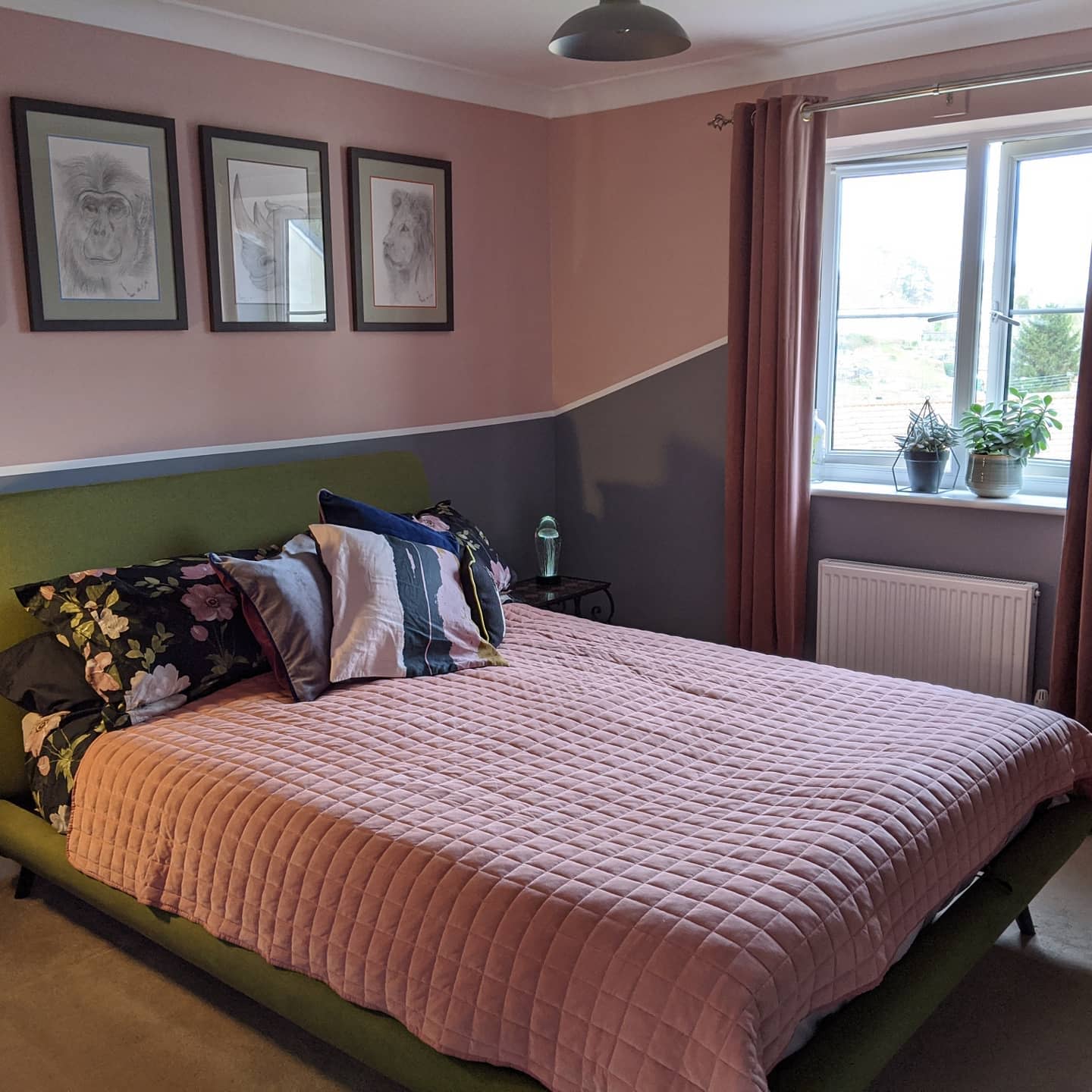 two tone pink and gray bedroom 